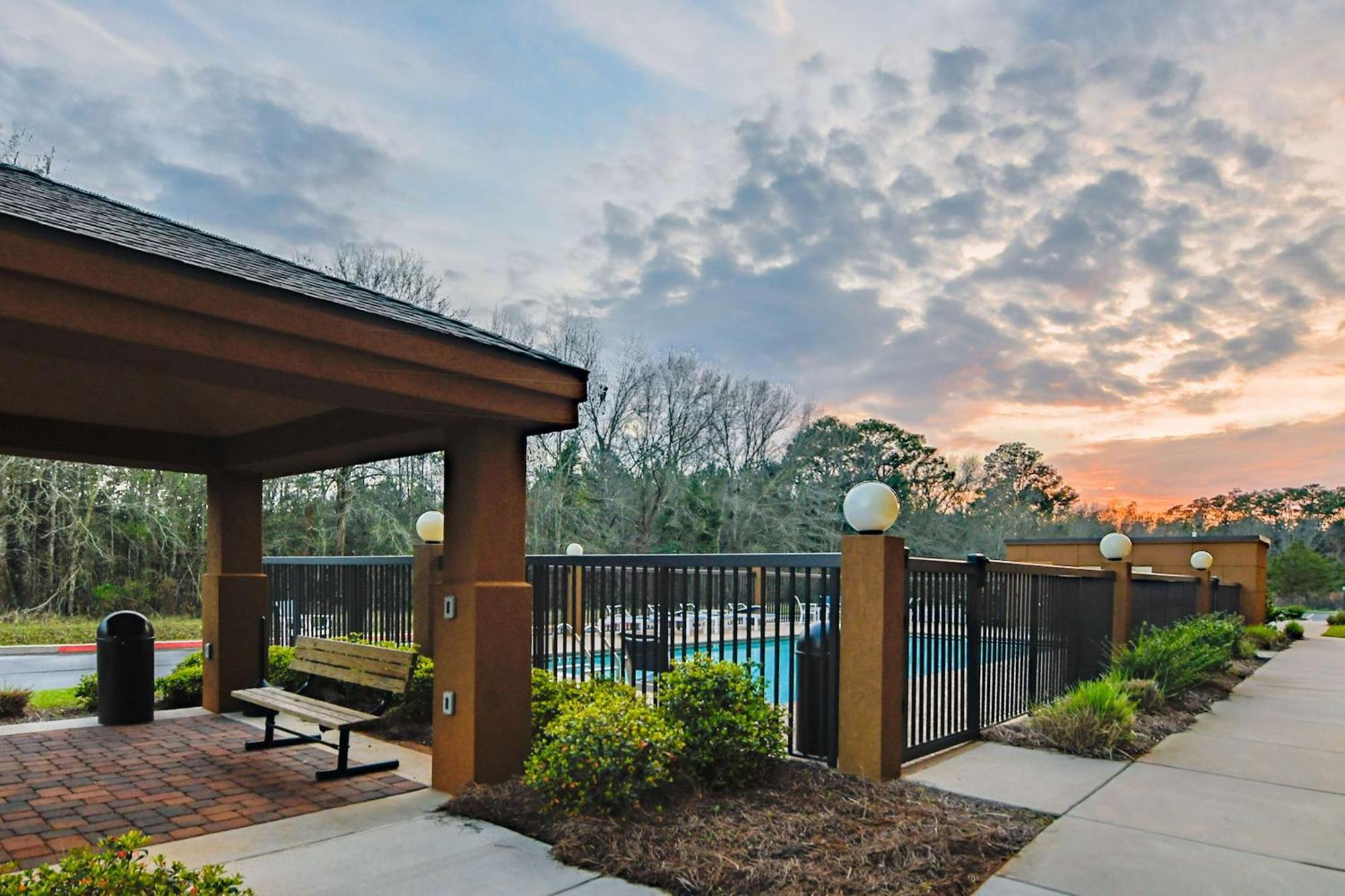 Hampton Inn Foley Exterior foto