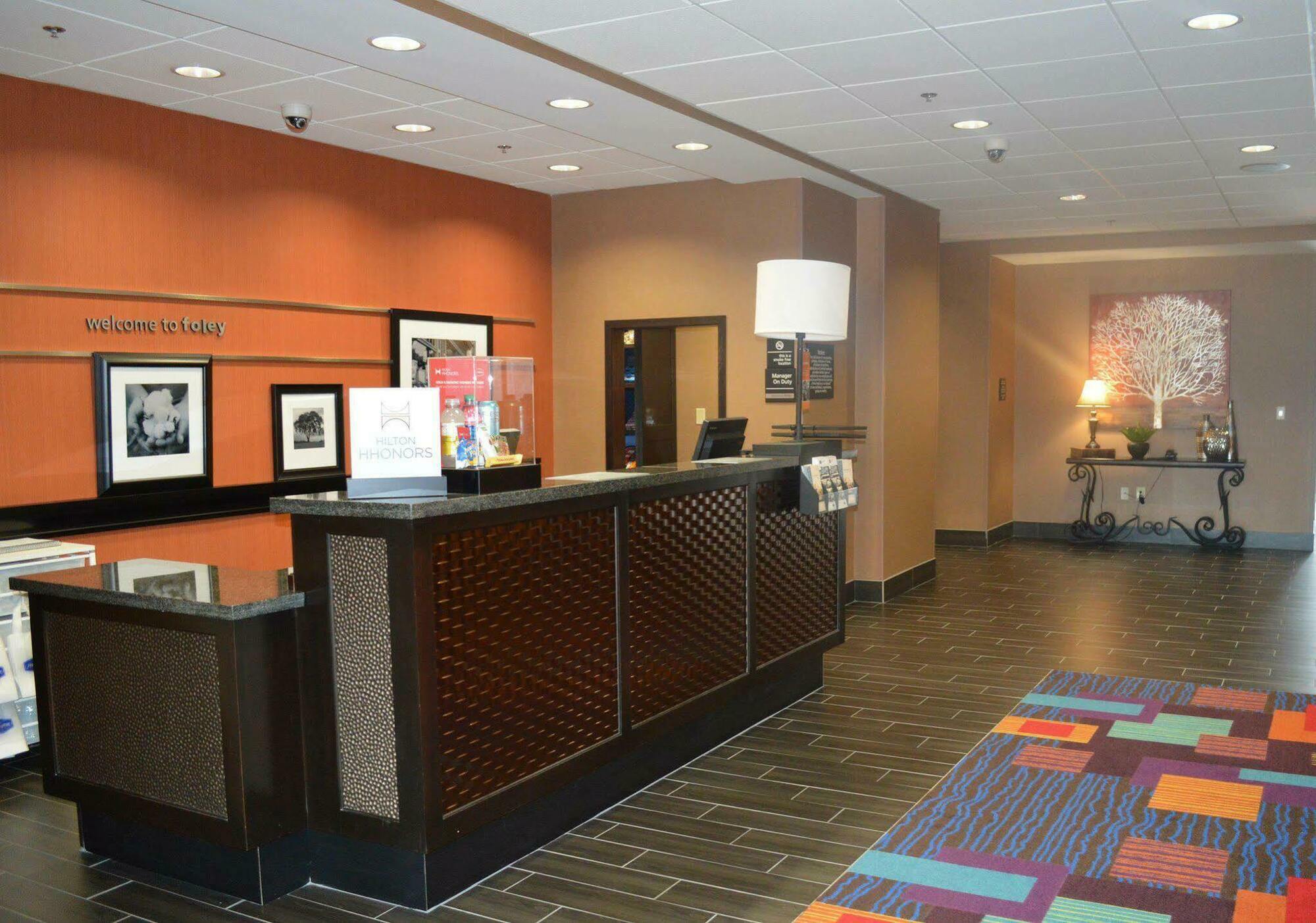 Hampton Inn Foley Exterior foto